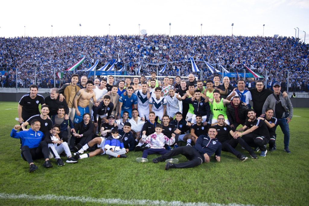 LA PRENSA Diario Liga Argentina Vélez Sarsfield ganó en los