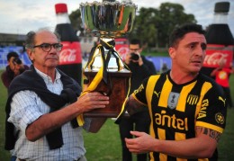 LA PRENSA  Diario - Fútbol Profesional Uruguayo / Peñarol se quedó con la tabla  anual y el título del Clausura